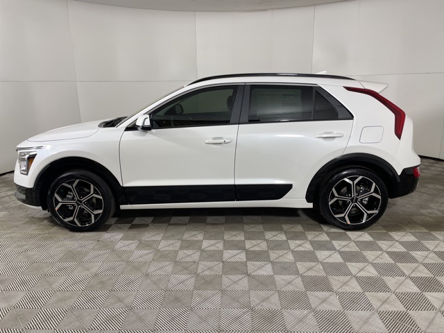2025 Kia Niro EX Touring photo 5
