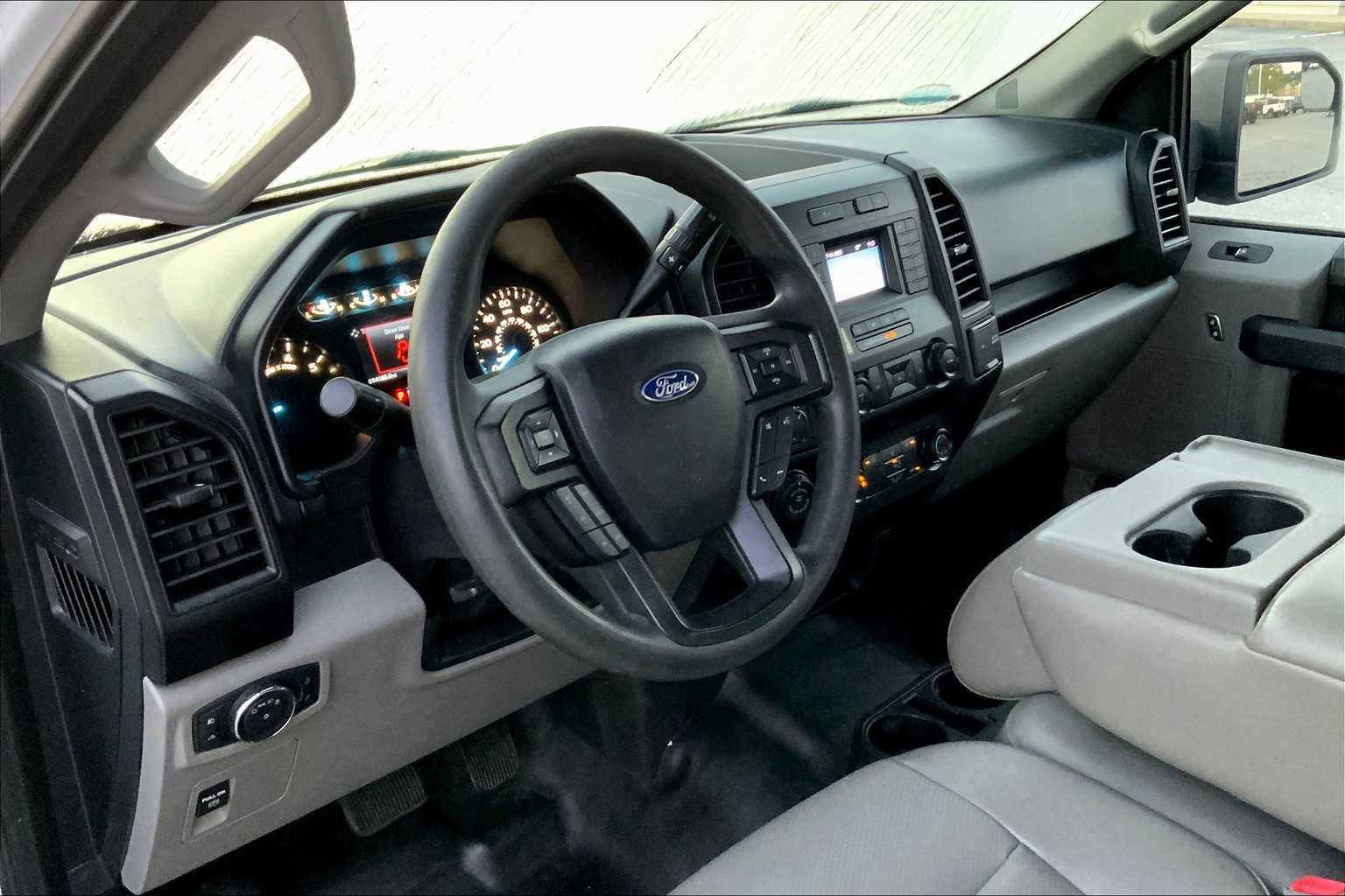 2019 Ford F-150 XL photo 13