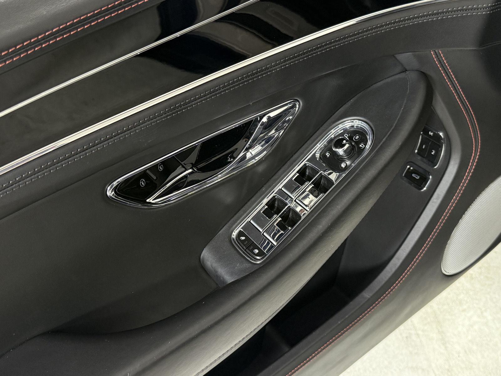 2020 Bentley Continental GT V8 photo 17