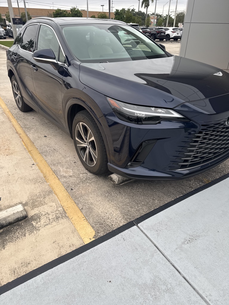 2023 Lexus RX 350's photo