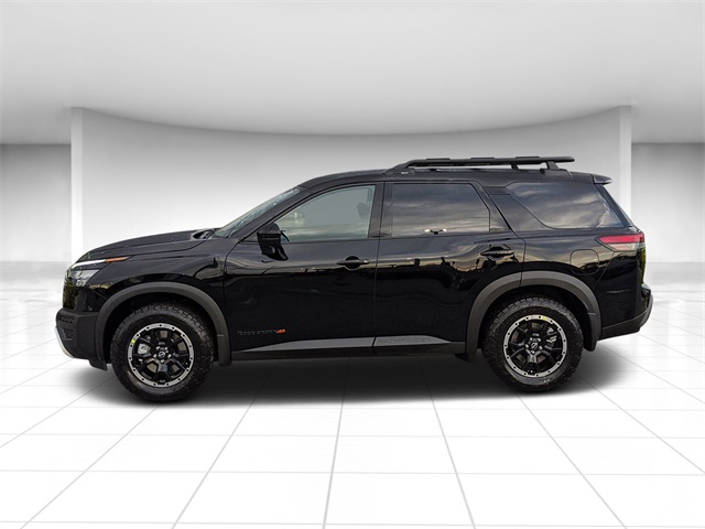 2025 Nissan Pathfinder Rock Creek photo 2