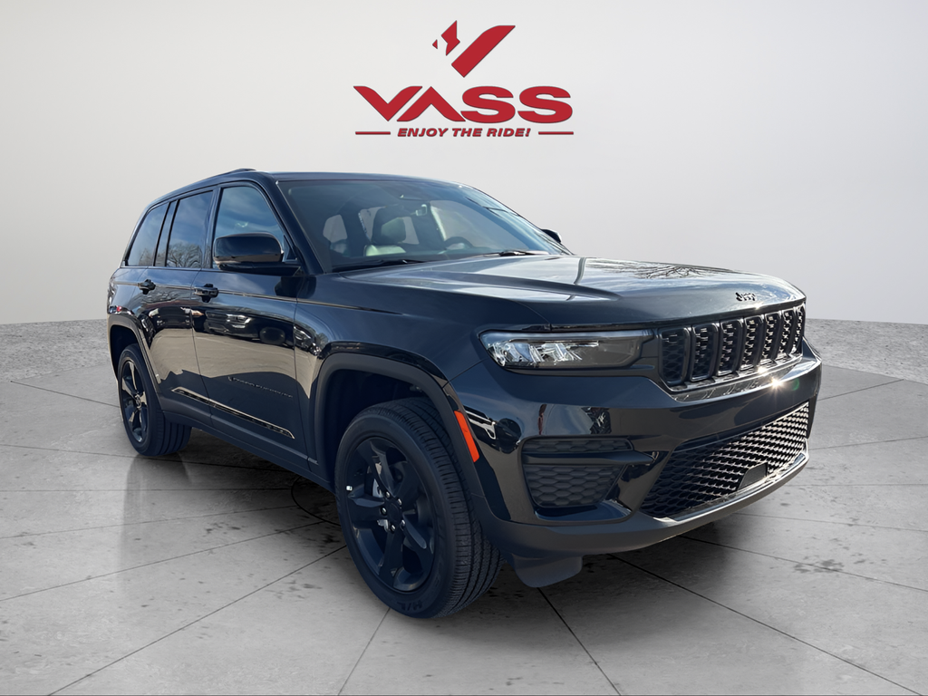 2025 Jeep Grand Cherokee Altitude's photo