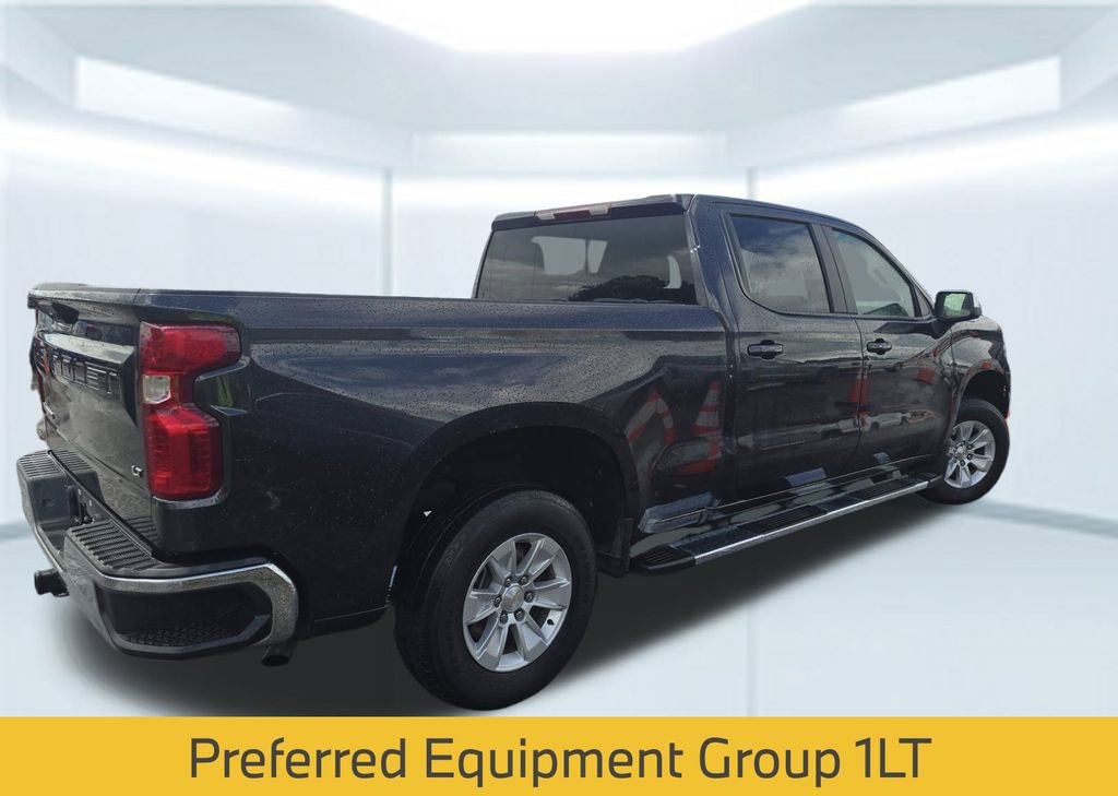 2024 Chevrolet Silverado 1500 LT photo 2