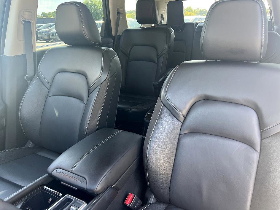 2024 Nissan Pathfinder SL photo 12