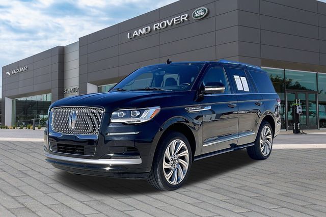 2023 Lincoln Navigator