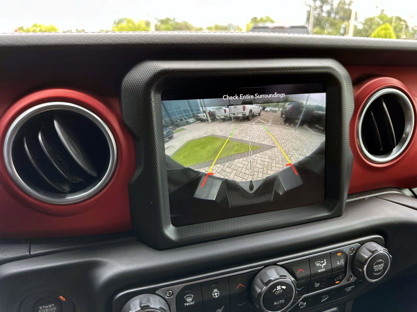 2019 Jeep Wrangler Unlimited Rubicon photo 22