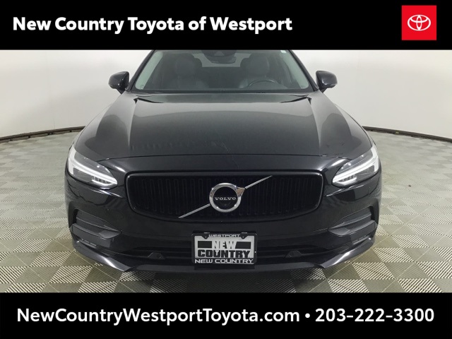 Used 2018 Volvo S90 Momentum with VIN LVY982MK9JP035919 for sale in Westport, CT