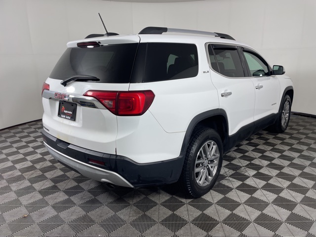 2017 Gmc Acadia SLE photo 4