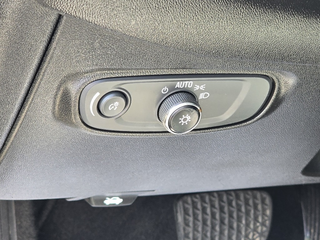 2022 Chevrolet Equinox LT photo 7