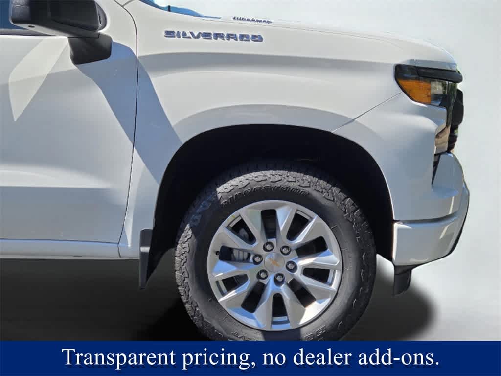 2025 Chevrolet Silverado 1500 Custom photo 11