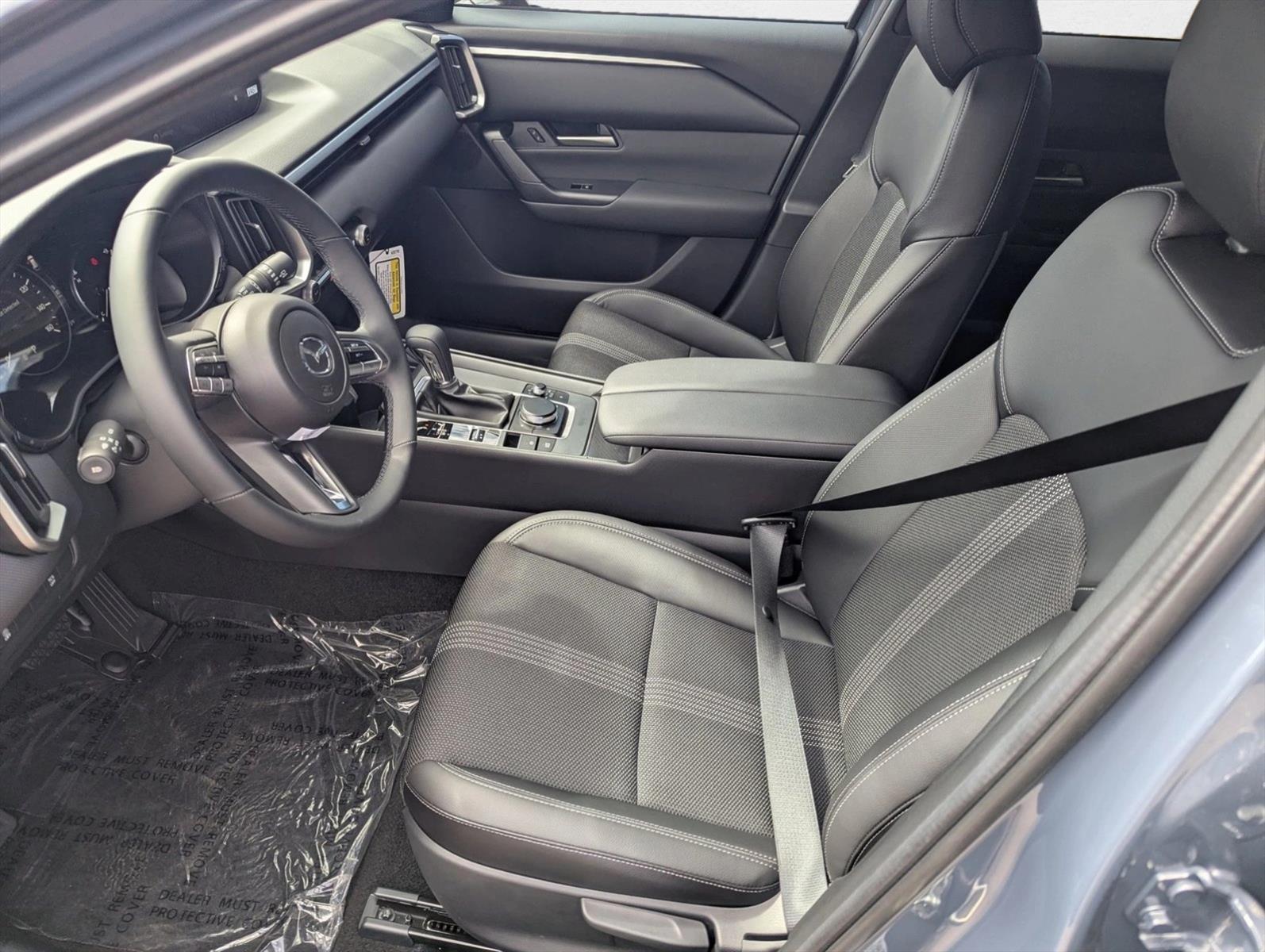 2025 Mazda CX-50 2.5 Select photo 2