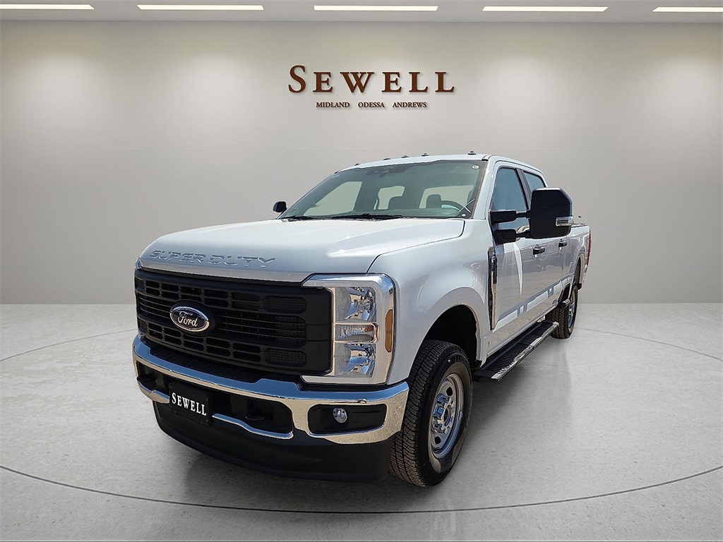 2025 Ford F-250 Super Duty XL's photo