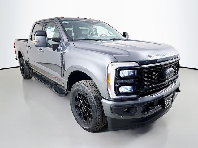 2026 Ford F-350 Super Duty Lariat's photo