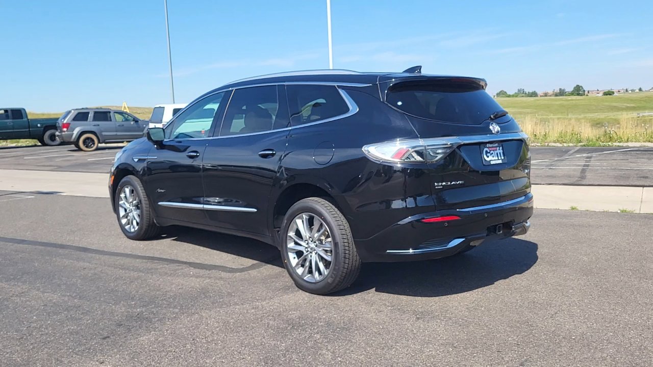 2023 Buick Enclave Avenir photo 4