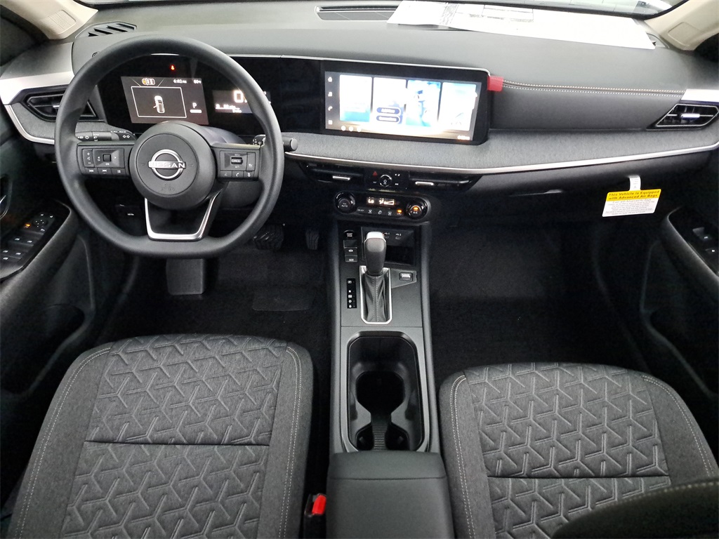 2026 Nissan Kicks SV photo 15