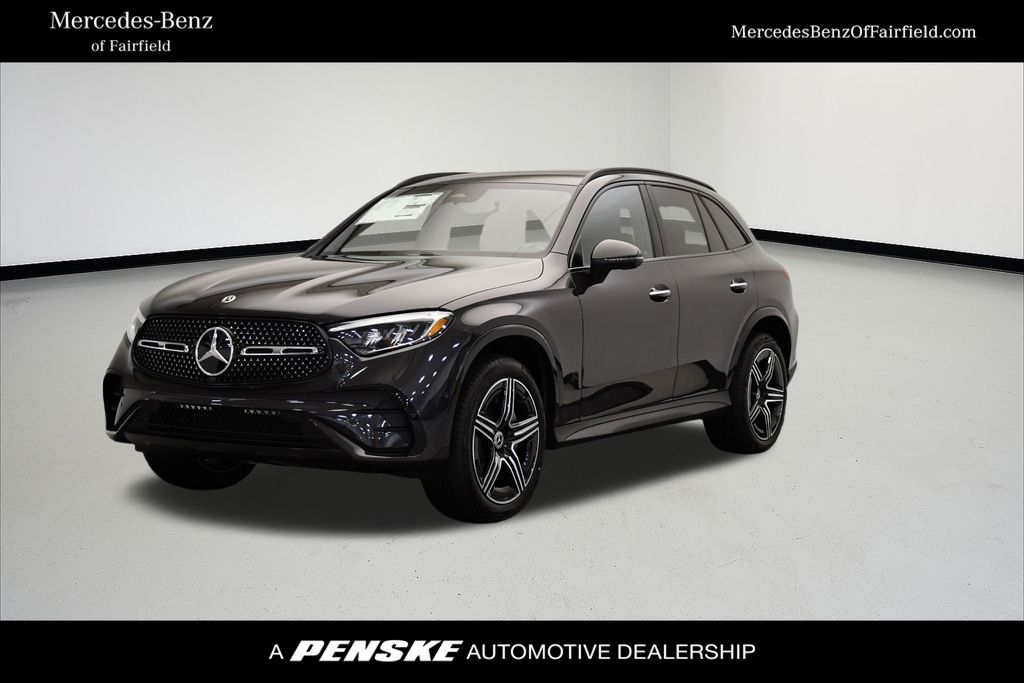 2025 Mercedes-Benz GLC Base's photo