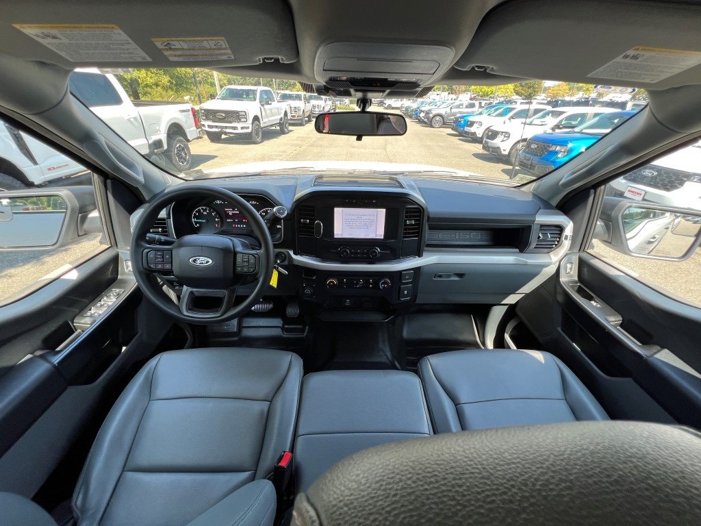 2023 Ford F-150 XL photo 3
