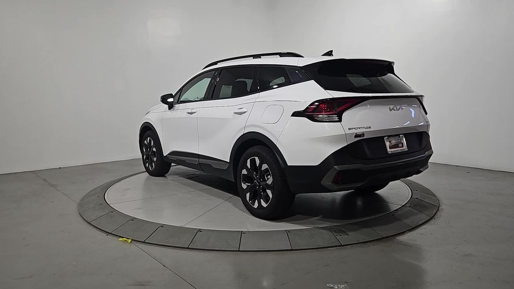2024 Kia Sportage X-Line photo 3