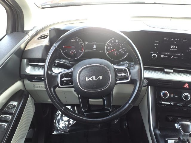 2022 Kia Carnival LXS photo 8