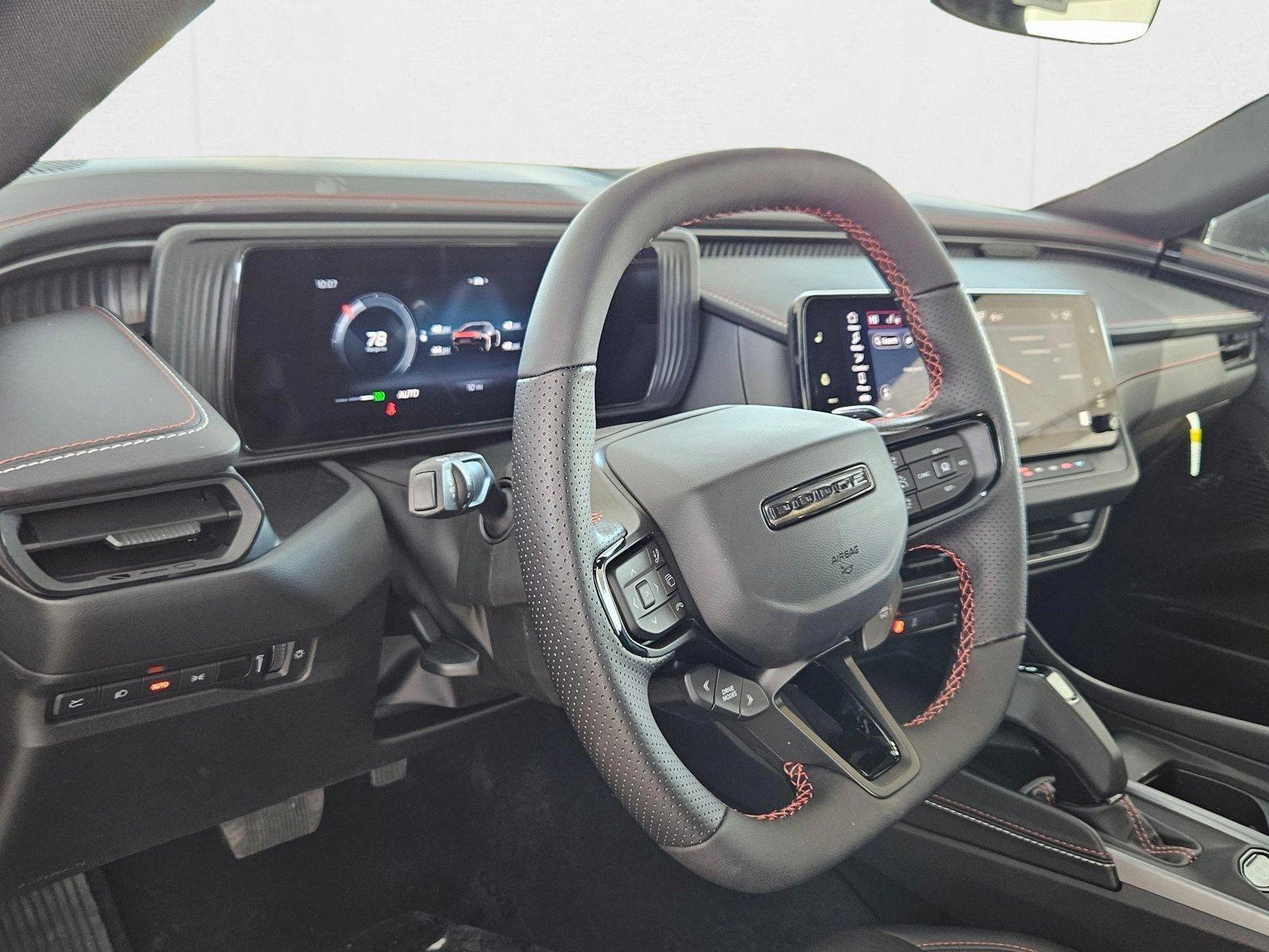 2025 Dodge Charger Daytona R/T photo 3