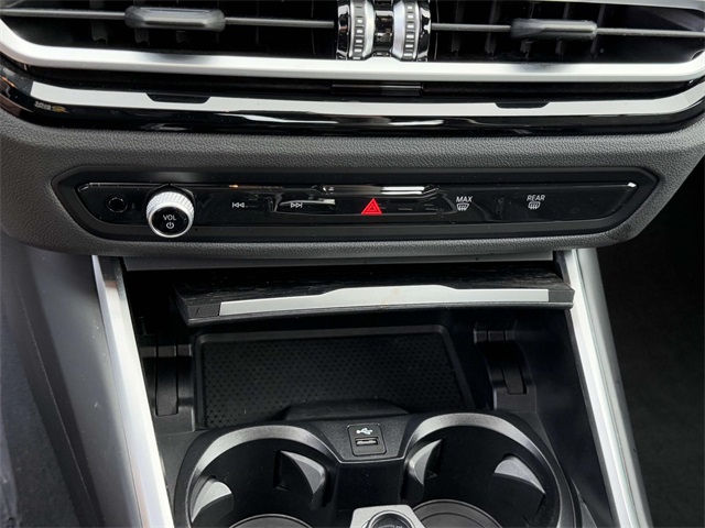 2023 Bmw 330e photo 5