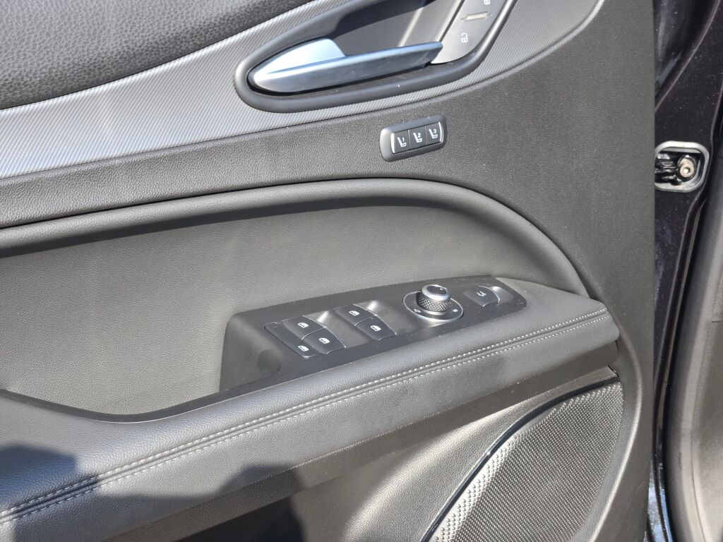 2024 Alfa Romeo Stelvio Ti photo 20