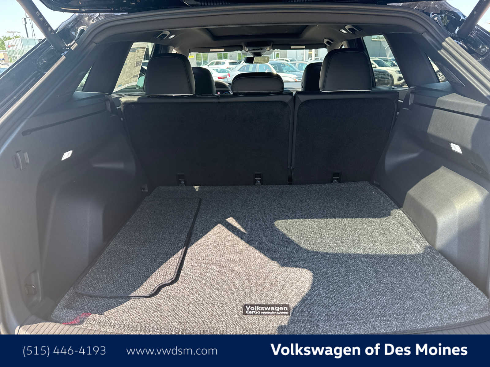 2025 Volkswagen Atlas Cross Sport SEL Premium R-Line photo 16