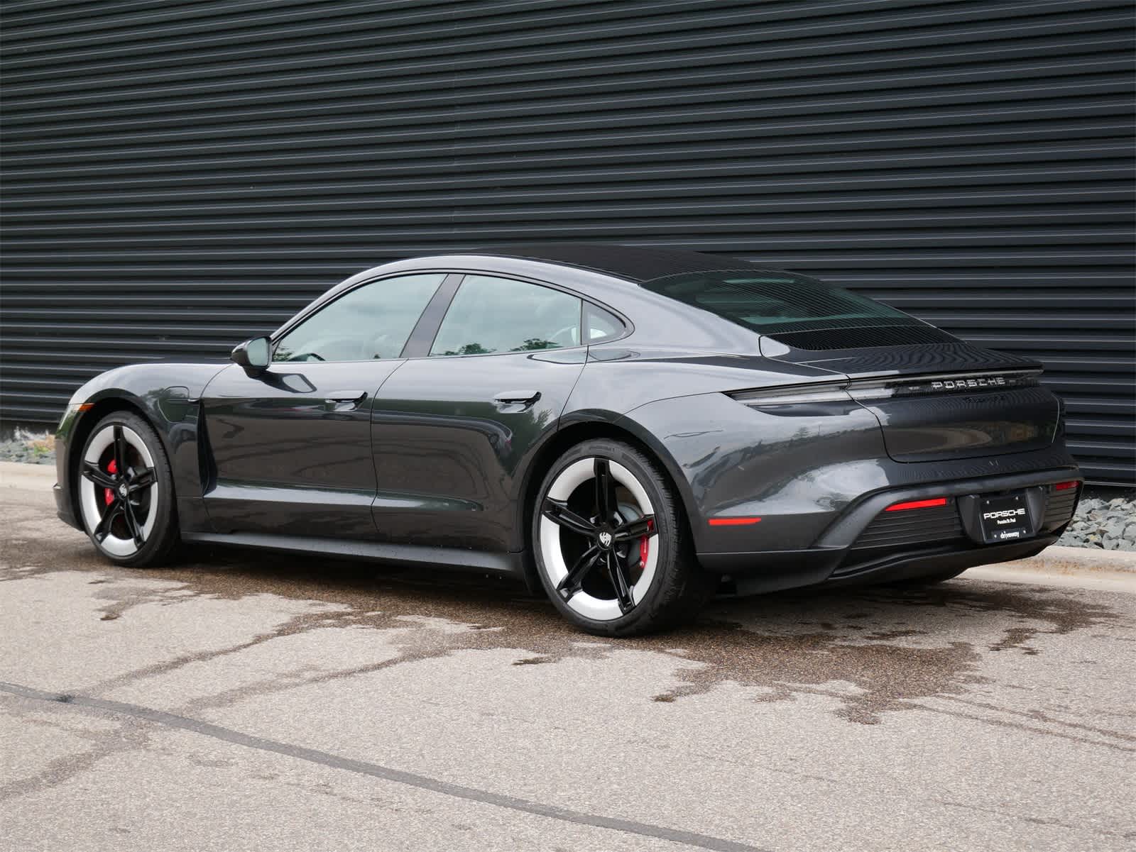 2025 Porsche Taycan 4S photo 3
