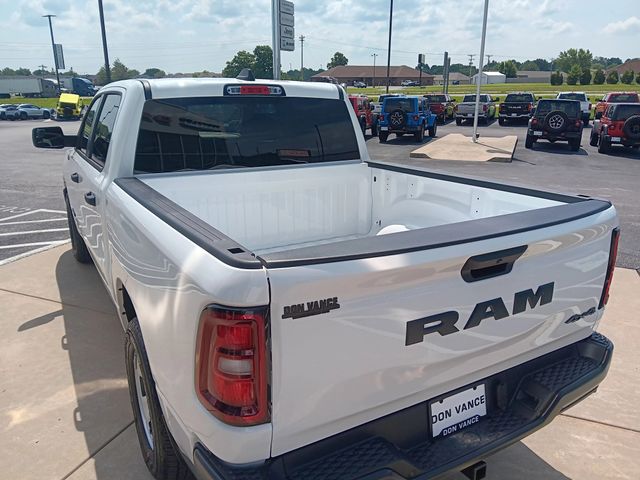 2025 Ram 1500 Tradesman photo 4
