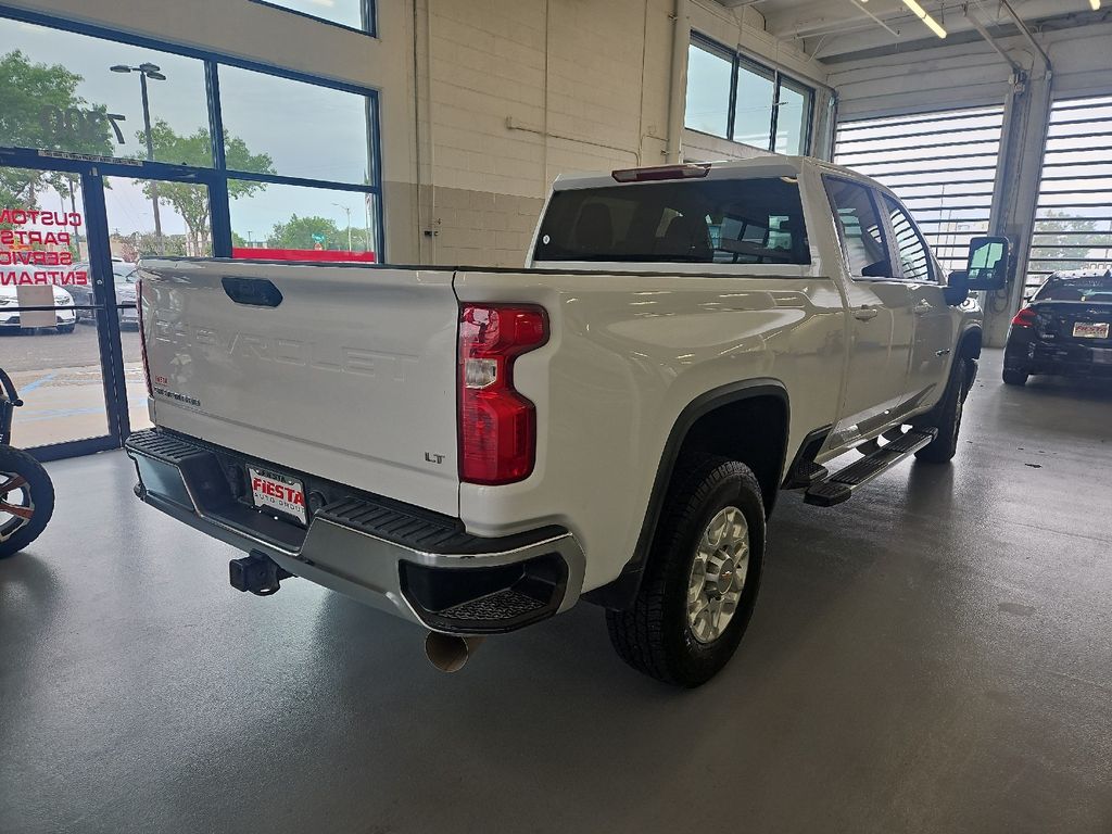 2023 Chevrolet Silverado 2500HD LT photo 4