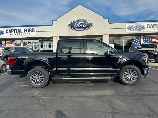 2025 Ford F-150 Lariat photo 4