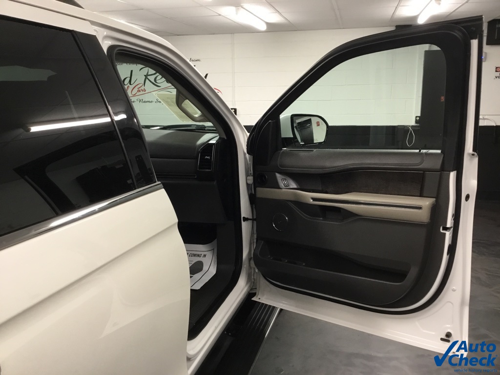 2019 Ford Expedition Limited photo 32