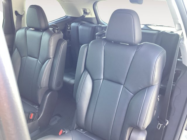 2025 Subaru Ascent Onyx Edition Touring photo 13
