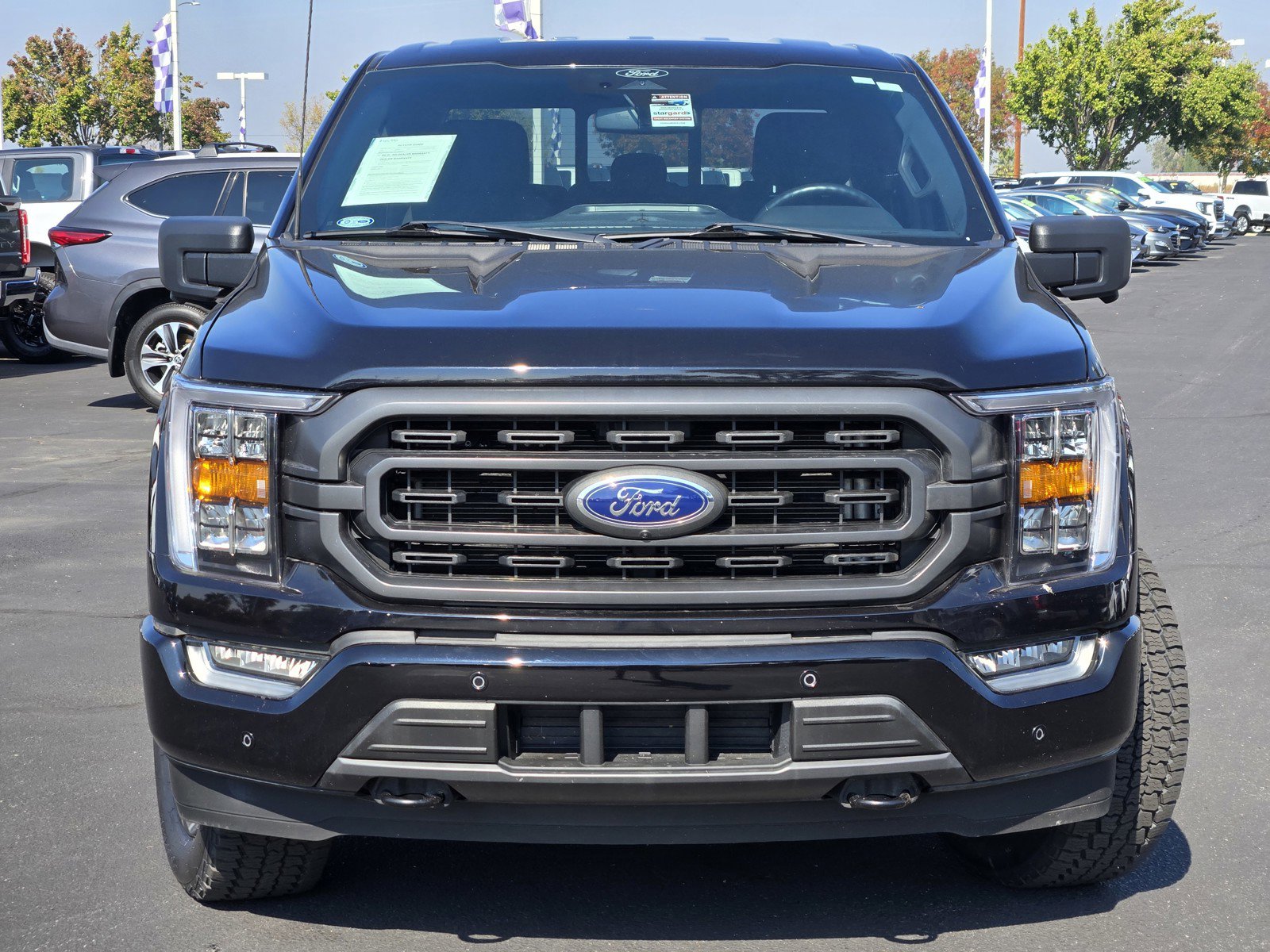 2022 Ford F-150 XLT photo 2