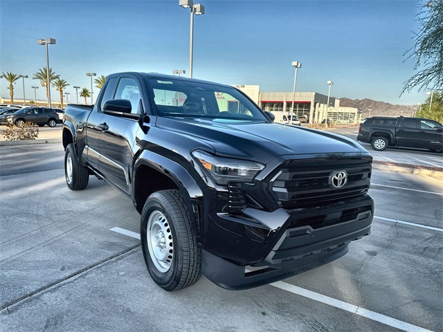 2025 Toyota Tacoma SR XtraCab photo 3