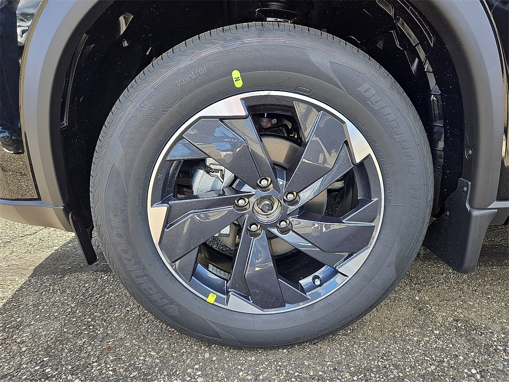 2026 Nissan Rogue SV photo 4