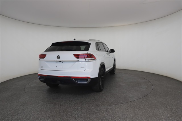 2023 Volkswagen Atlas Cross Sport SE Technology photo 17