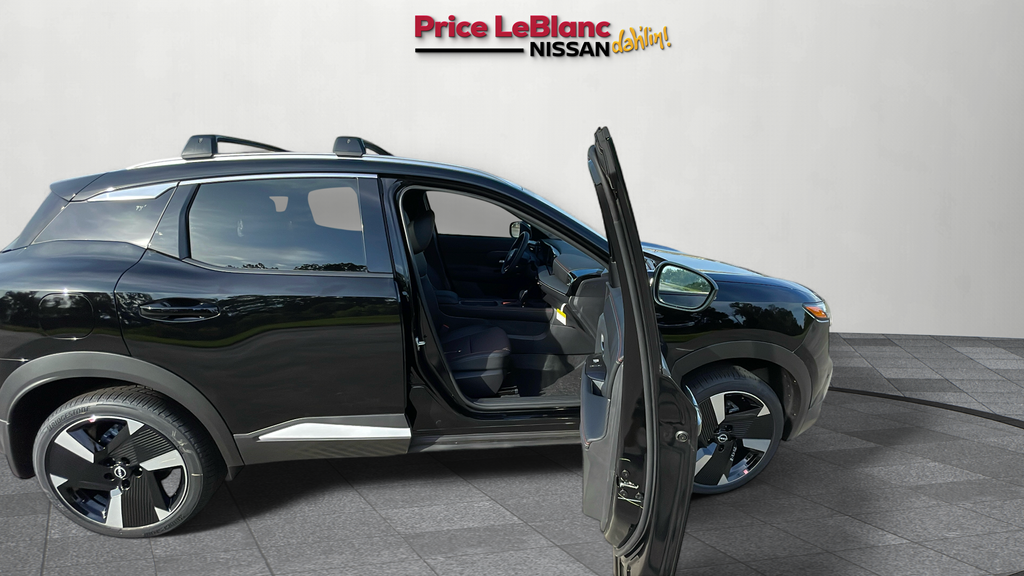 2025 Nissan Kicks SR photo 14