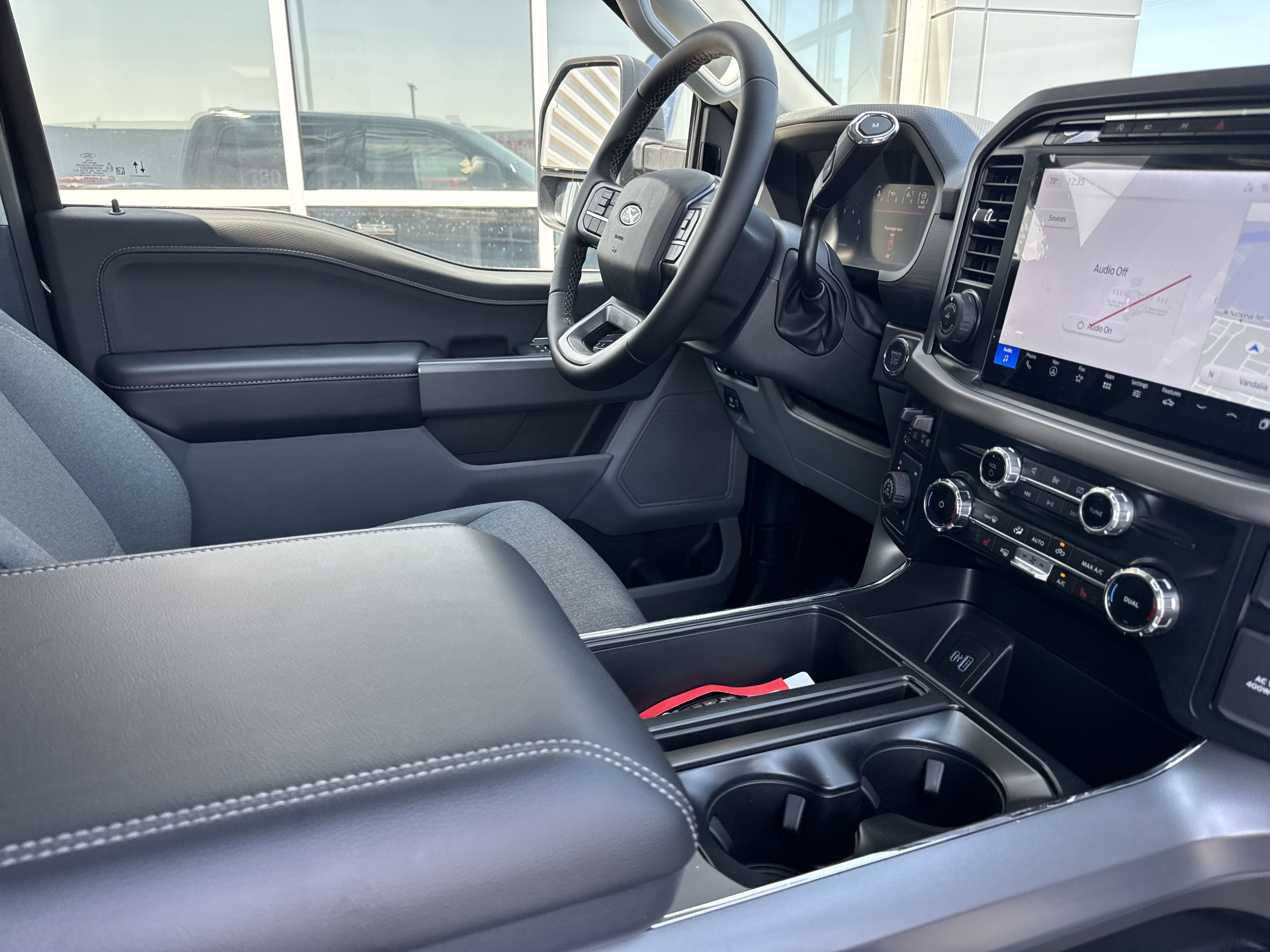 2024 Ford F-150 XLT photo 4