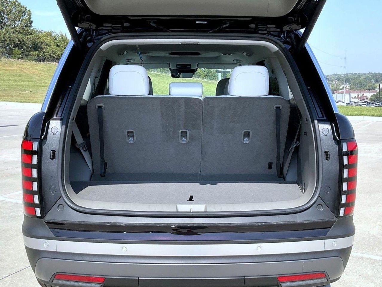 2026 Hyundai Palisade SEL photo 9