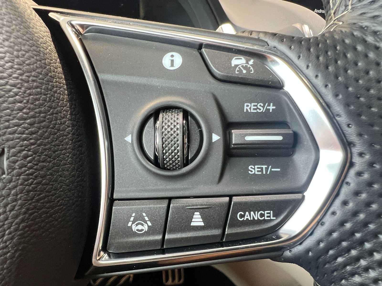 2025 Acura RDX A-Spec Advance photo 18