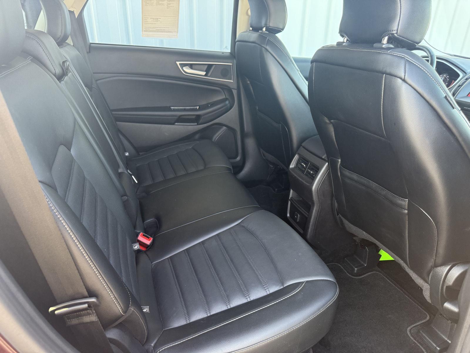 2017 Ford Edge SEL photo 19