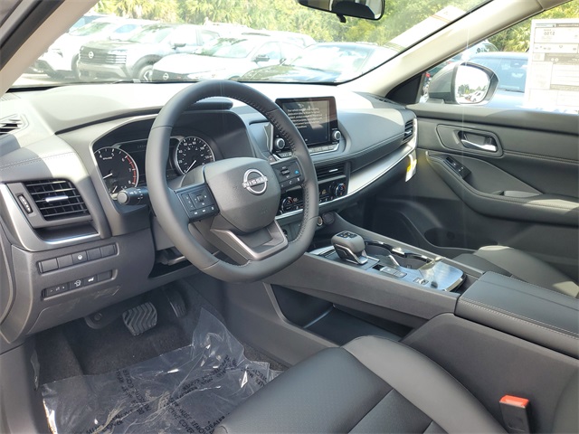 2026 Nissan Rogue SV photo 7
