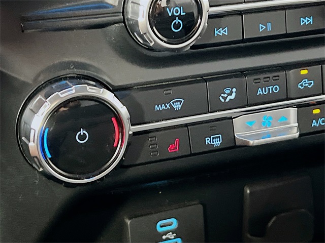 2022 Ford F-150 XLT photo 22