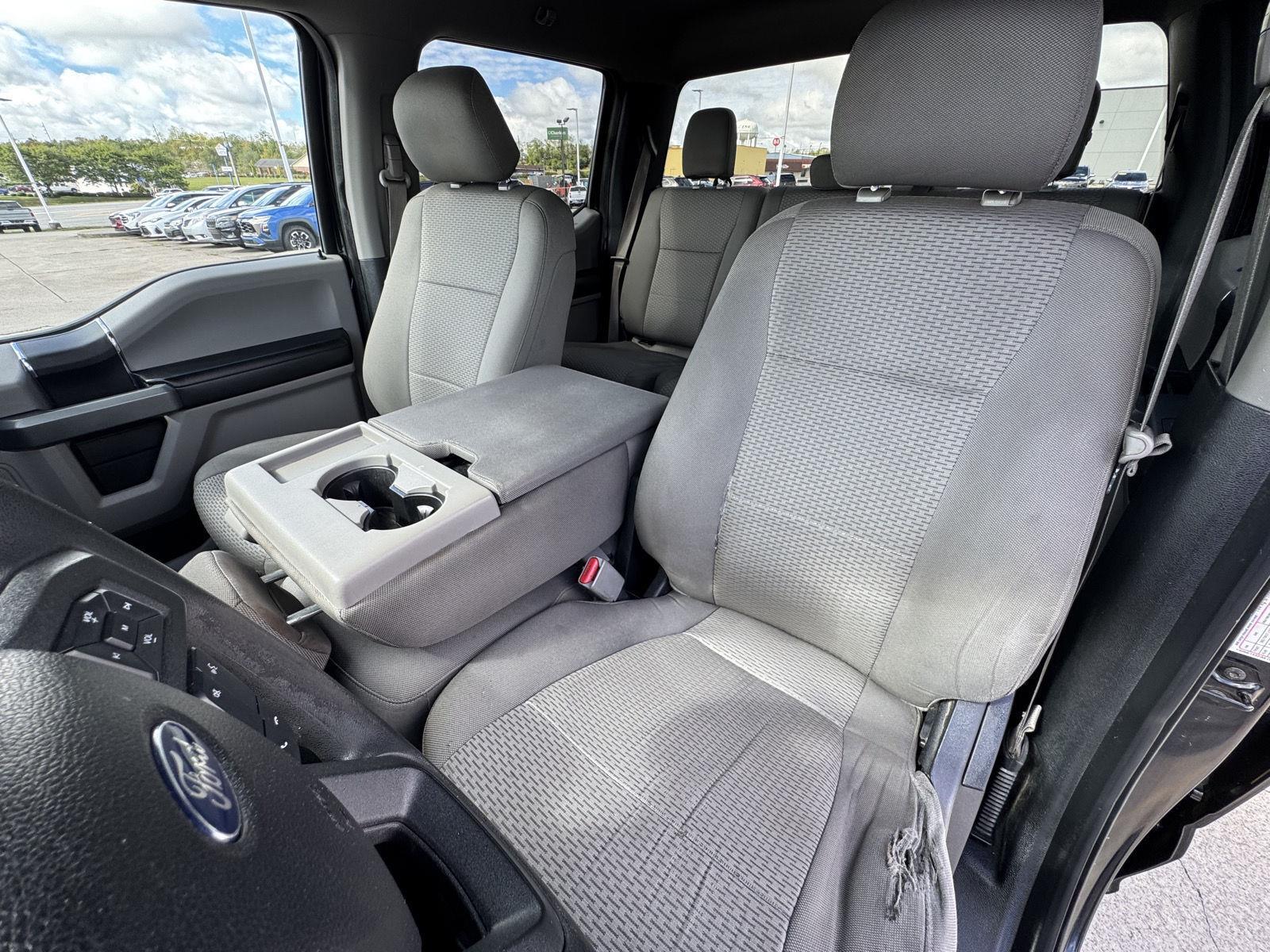 2015 Ford F-150 XLT photo 18