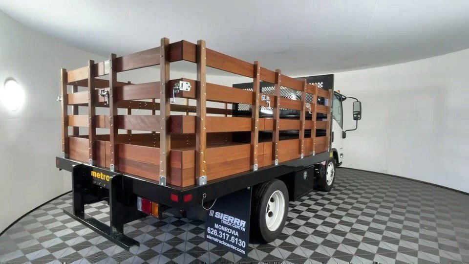 2025 Chevrolet Silverado 4500HD photo 4