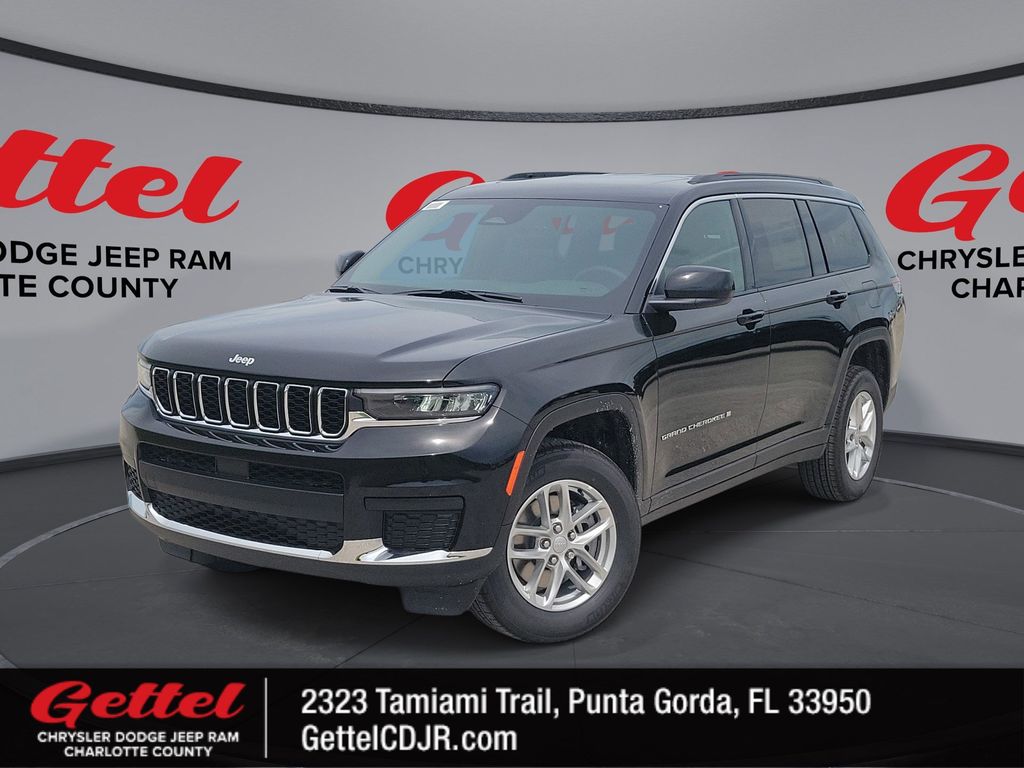 2025 Jeep Grand Cherokee L Laredo's photo