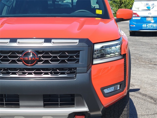 2025 Nissan Frontier PRO-4X photo 10