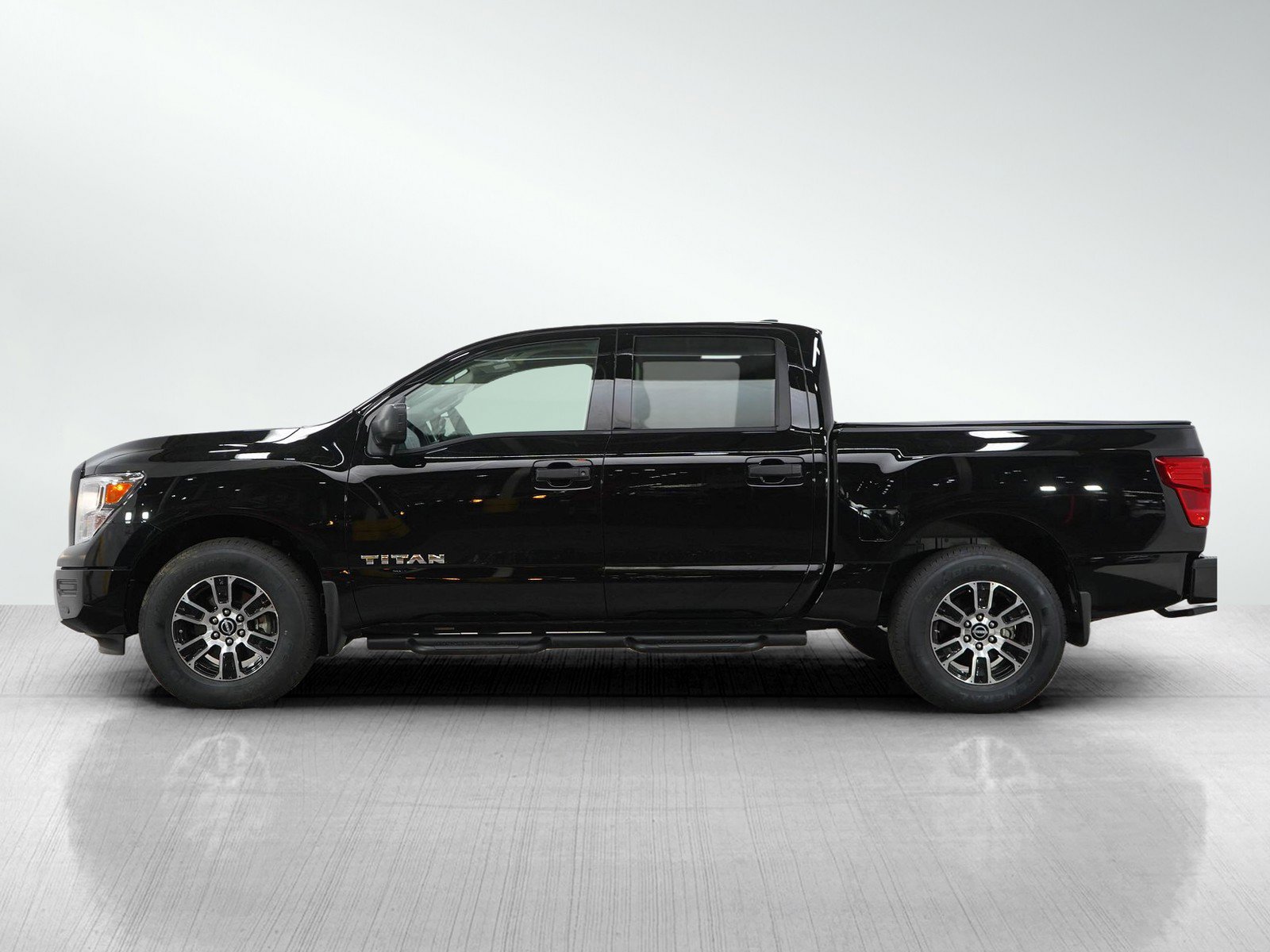 Used 2024 Nissan Titan SV with VIN 1N6AA1ED6RN104122 for sale in Minneapolis, Minnesota