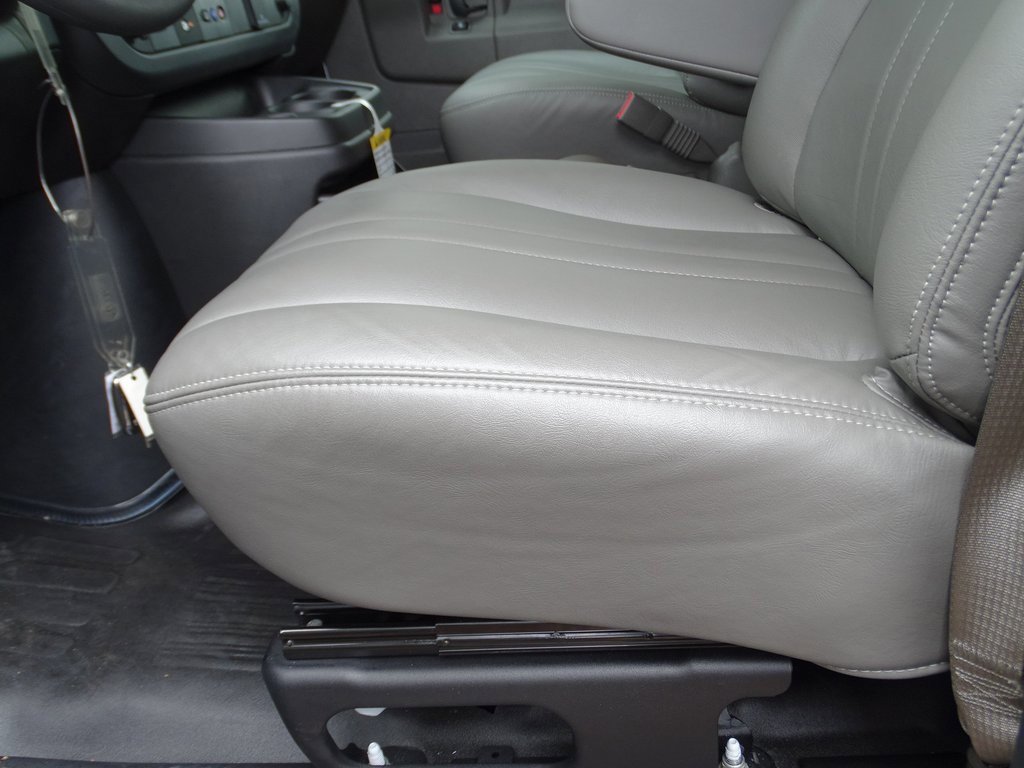 2024 Chevrolet Express 2500 Work Van Cargo photo 12
